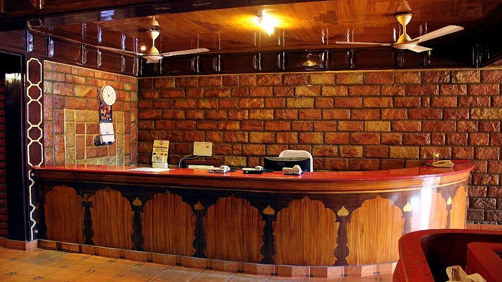 Hotel Sagar Kambam Buitenkant foto