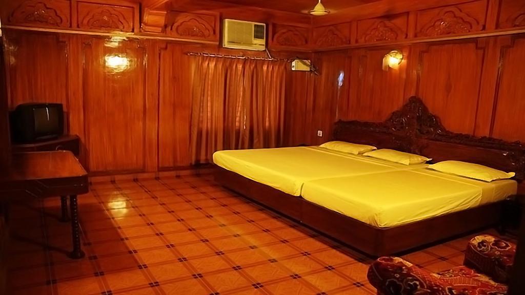 Hotel Sagar Kambam Buitenkant foto